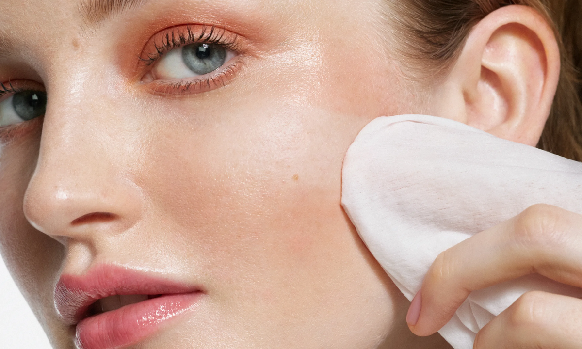 Neutrogena® Makeup Remover Ultra-Soft Micellar Cleansing Wipes product image 11