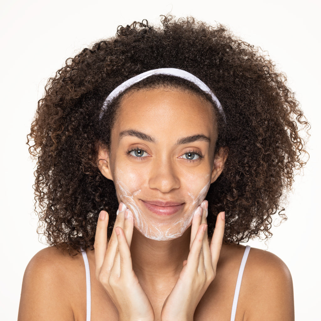 Neutrogena®Deep CleanFacial Cleanser product image 2