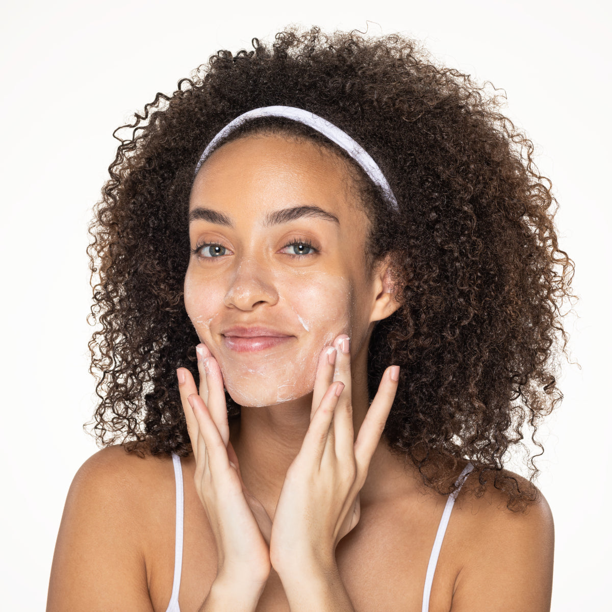 Neutrogena® Deep Clean® Gentle Scrub product image 2