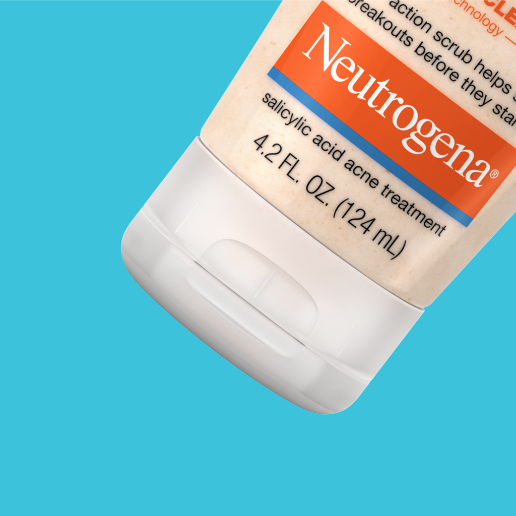 Neutrogena® Oil-Free Acne Wash Daily Scrub product image 5