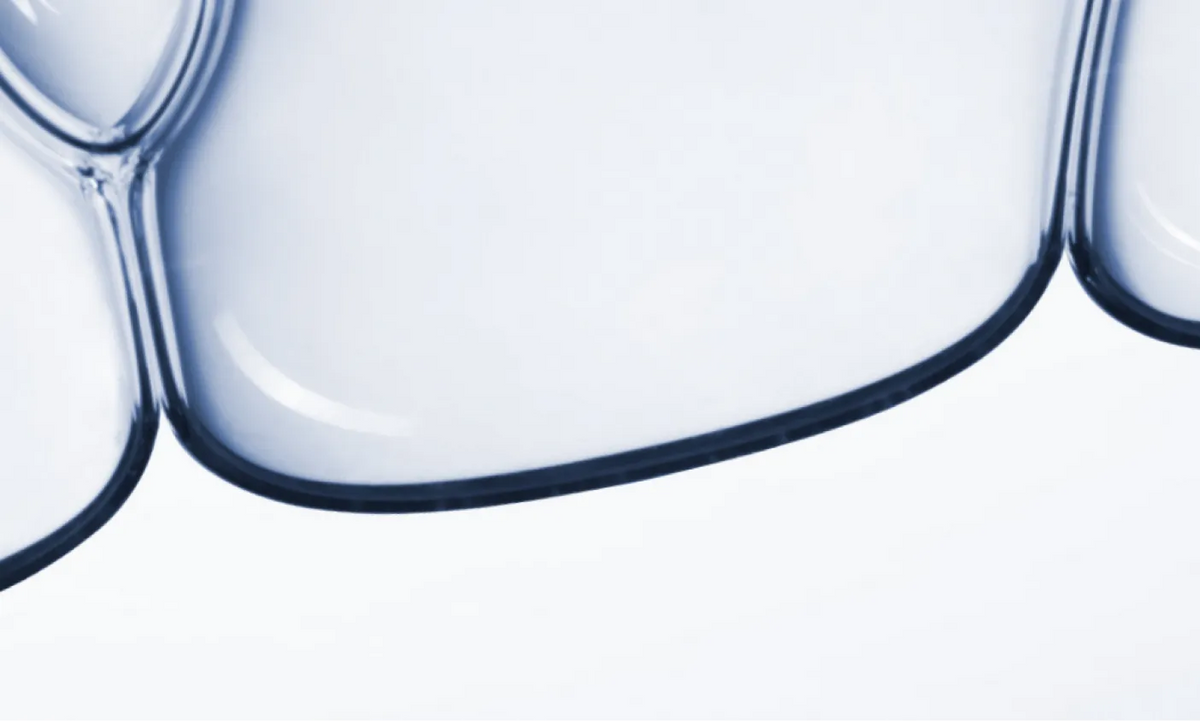 Neutrogena® Evenly Clear Clarifying Spray product image 11