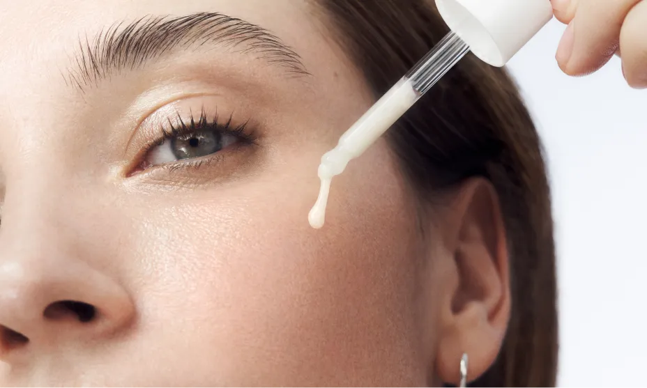Neutrogena® 2-Steps to Younger-Looking Skin Regimen Duo product image 17